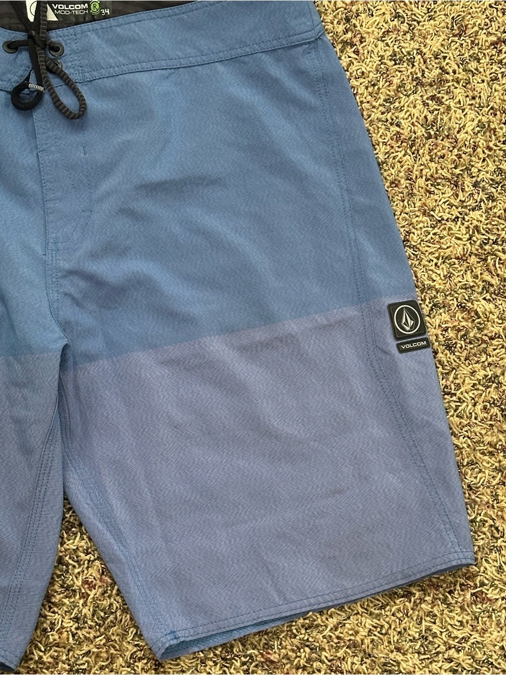 34 Men’s Volcom Board Short Swim Trunks - Mod-Tech - Picture 3 of 7